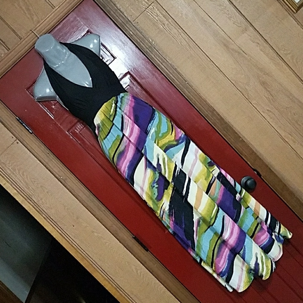 Chesley Maxi dress Small
